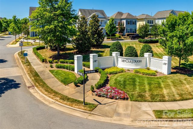 8605 Mccullough Club Drive, Fort Mill, SC 29715
