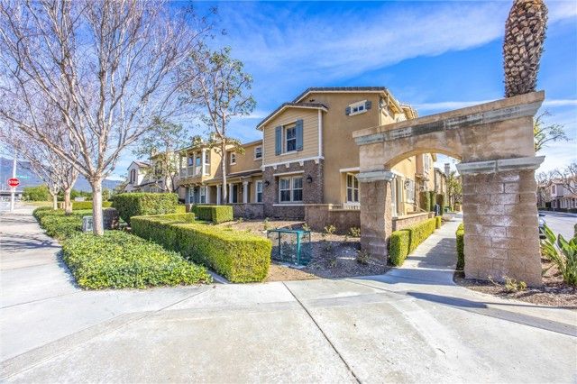 14975 S Highland 1, Fontana, CA 92336