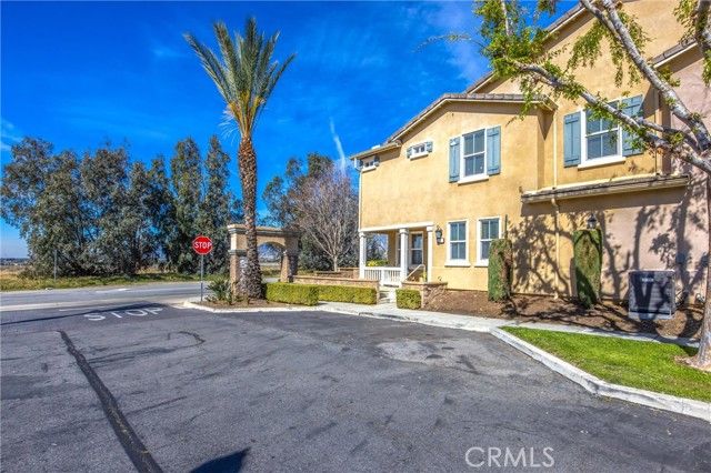 14975 S Highland 1, Fontana, CA 92336