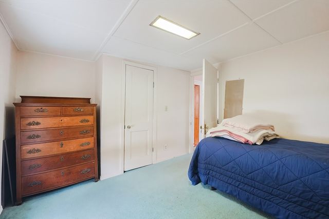 50 Uxbridge Road, Mendon, MA 01756