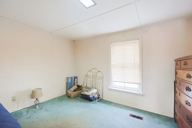 50 Uxbridge Road, Mendon, MA 01756