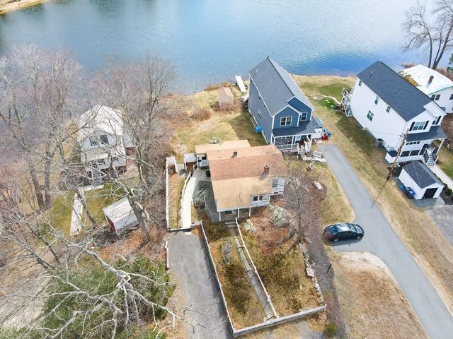 50 Uxbridge Road, Mendon, MA 01756