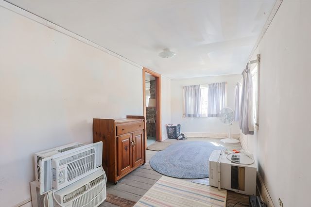 50 Uxbridge Road, Mendon, MA 01756