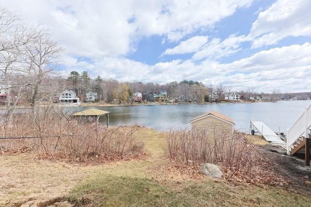 50 Uxbridge Road, Mendon, MA 01756