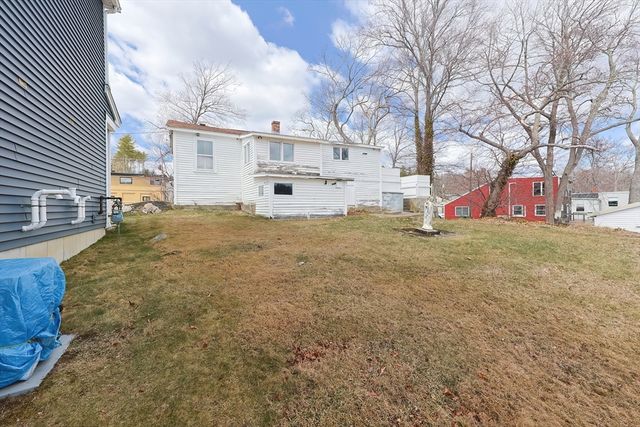 50 Uxbridge Road, Mendon, MA 01756