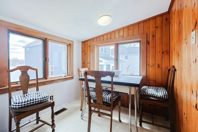 50 Uxbridge Road, Mendon, MA 01756