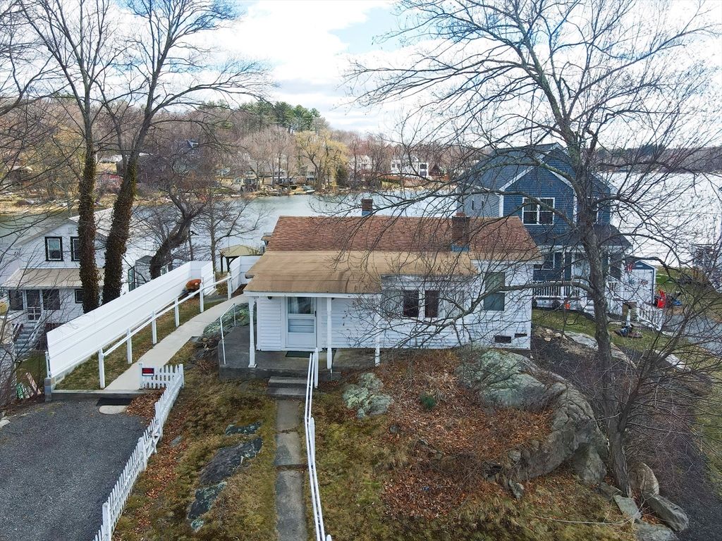 50 Uxbridge Road, Mendon, MA 01756