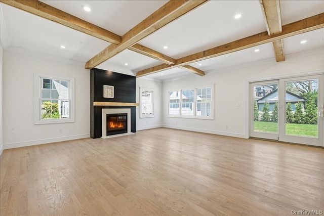 43 Highland Avenue, Port Washington, NY 11050