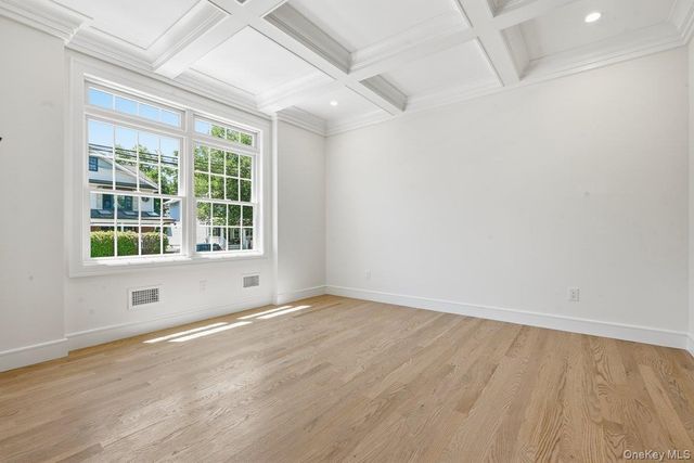 43 Highland Avenue, Port Washington, NY 11050