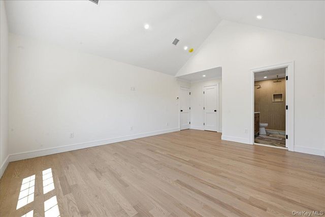 43 Highland Avenue, Port Washington, NY 11050