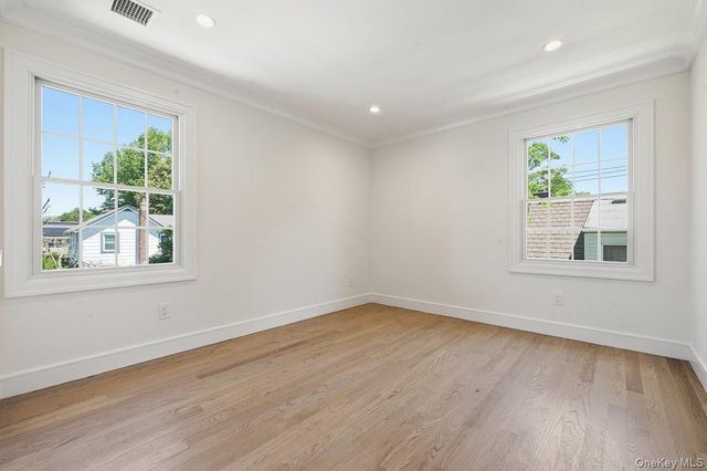 43 Highland Avenue, Port Washington, NY 11050
