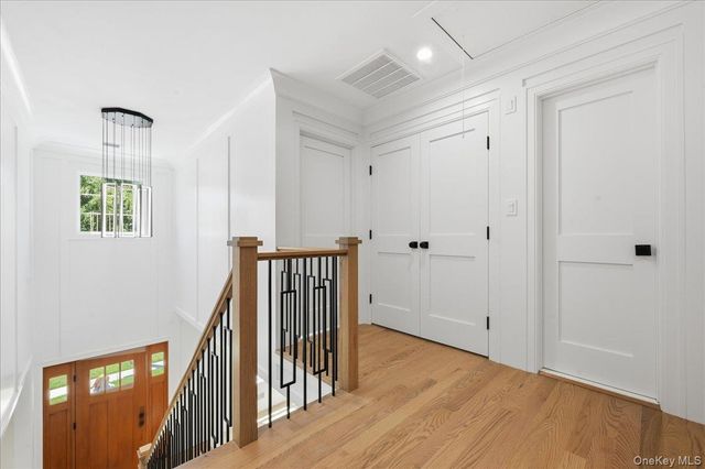 43 Highland Avenue, Port Washington, NY 11050