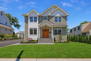 43 Highland Avenue, Port Washington, NY 11050