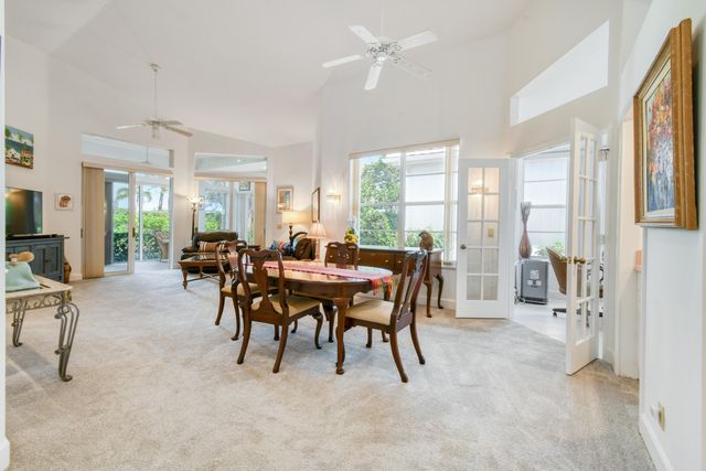 2201 NW Seagrass Drive, Palm City, FL 34990