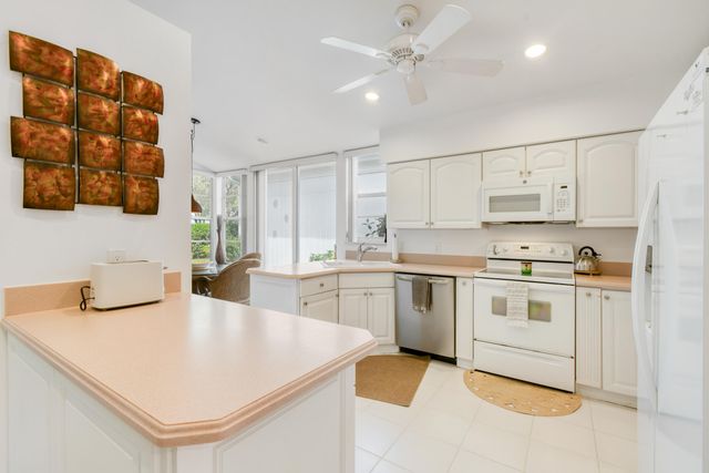 2201 NW Seagrass Drive, Palm City, FL 34990