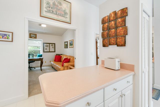 2201 NW Seagrass Drive, Palm City, FL 34990