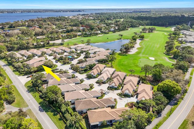 2201 NW Seagrass Drive, Palm City, FL 34990