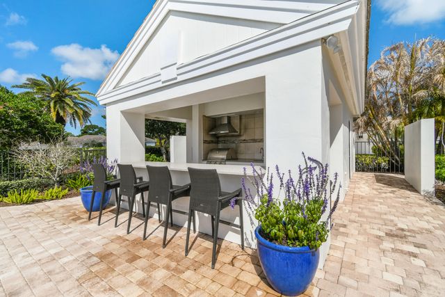 2201 NW Seagrass Drive, Palm City, FL 34990