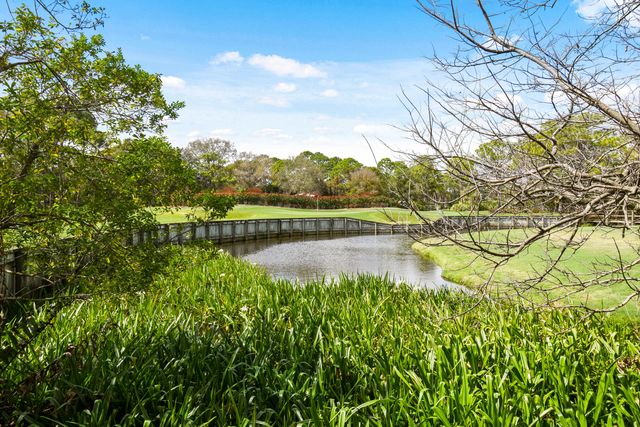 2201 NW Seagrass Drive, Palm City, FL 34990