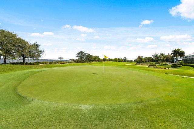 2201 NW Seagrass Drive, Palm City, FL 34990