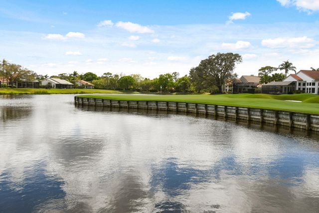 2201 NW Seagrass Drive, Palm City, FL 34990