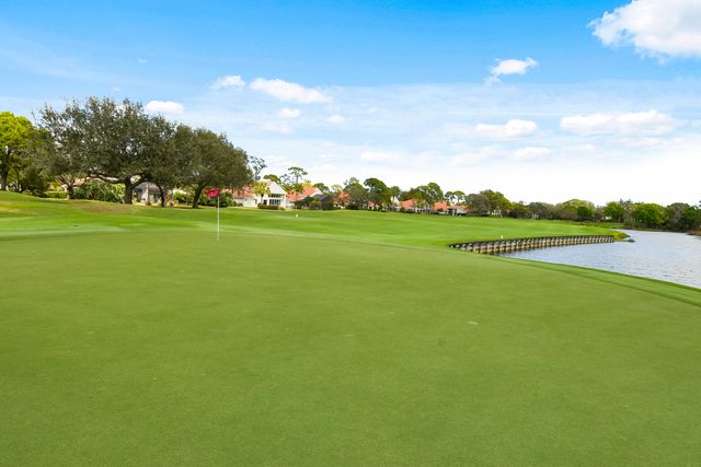 2201 NW Seagrass Drive, Palm City, FL 34990