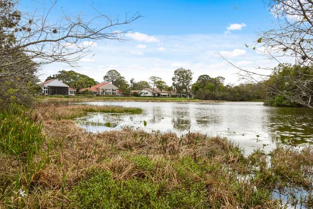 2201 NW Seagrass Drive, Palm City, FL 34990