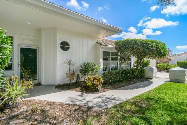 2201 NW Seagrass Drive, Palm City, FL 34990