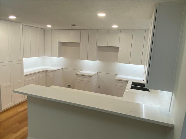 220 Hartford Drive, Conroe, TX 77303