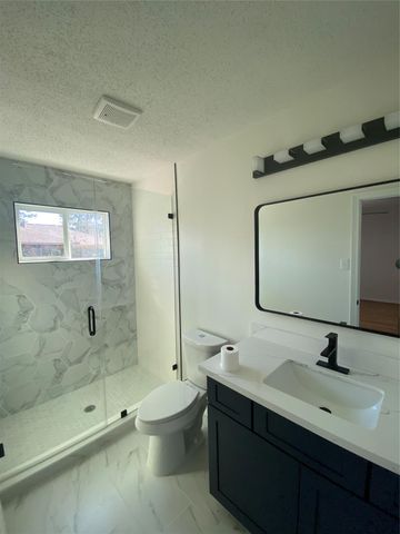 220 Hartford Drive, Conroe, TX 77303