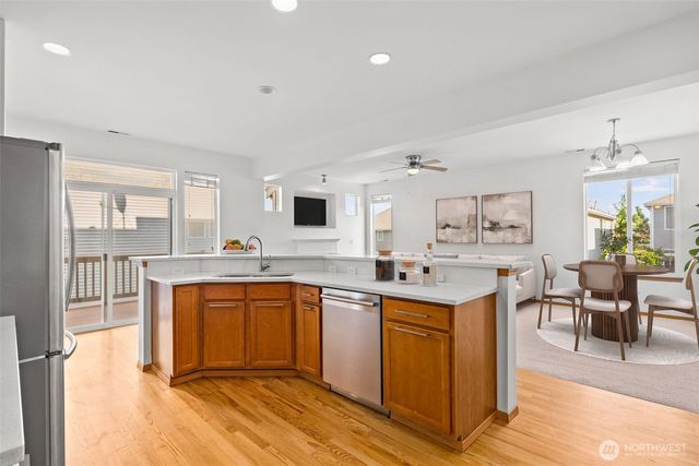 721 26th Avenue SW, Puyallup, WA 98373