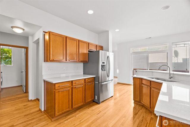 721 26th Avenue SW, Puyallup, WA 98373