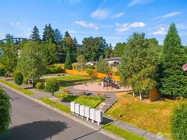 721 26th Avenue SW, Puyallup, WA 98373