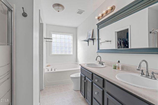 35 Adrian Street, Holly Springs, NC 27540