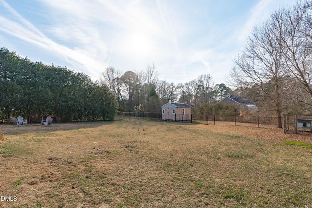 35 Adrian Street, Holly Springs, NC 27540