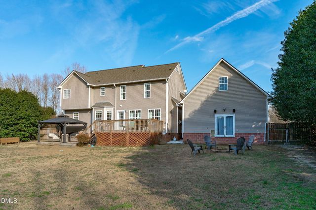 35 Adrian Street, Holly Springs, NC 27540