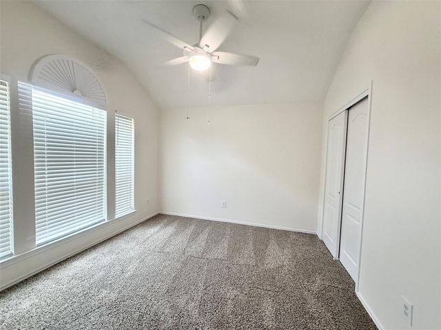 236 Almond Drive, Lake Jackson, TX 77566