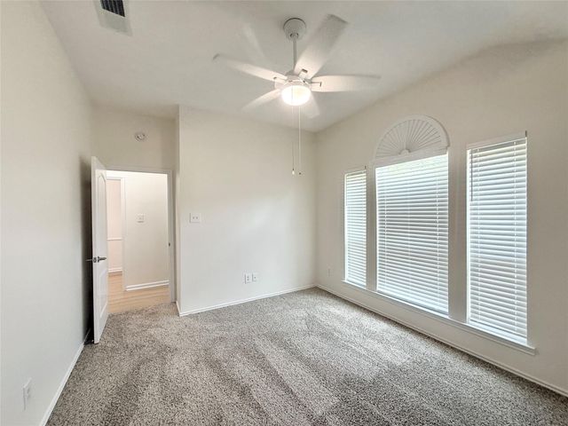 236 Almond Drive, Lake Jackson, TX 77566