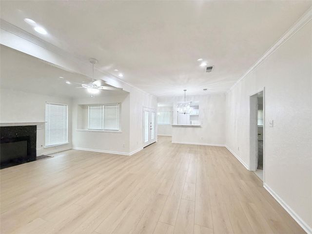236 Almond Drive, Lake Jackson, TX 77566