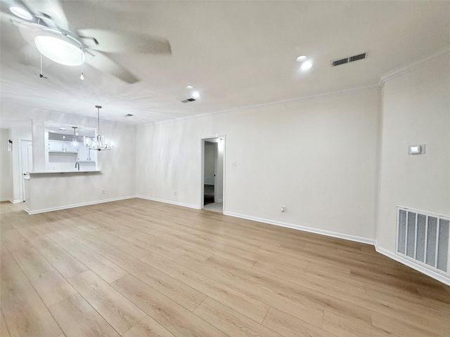 236 Almond Drive, Lake Jackson, TX 77566