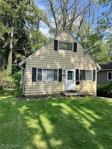 469 Kathleen Street, Akron, OH 44303
