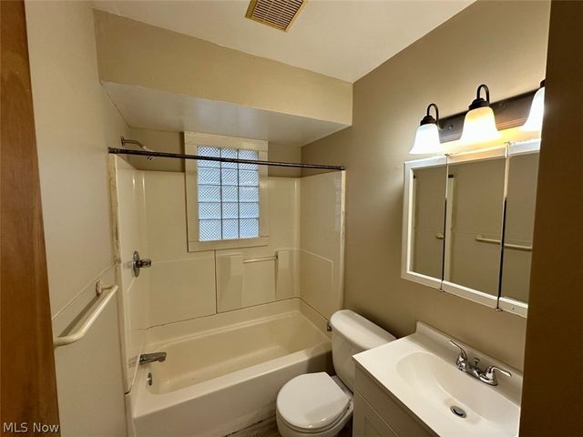 469 Kathleen Street, Akron, OH 44303