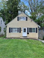 469 Kathleen Street, Akron, OH 44303