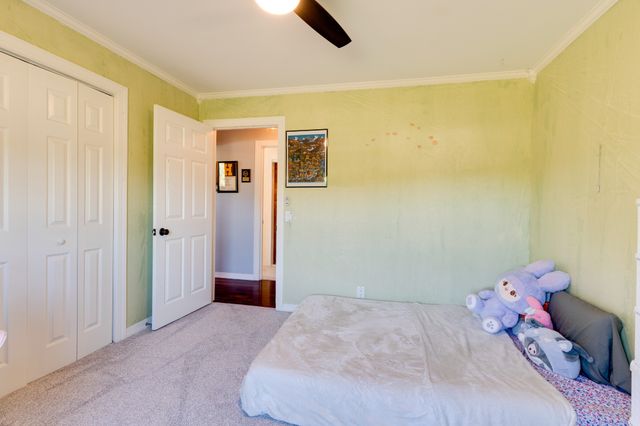 235 Sterling Rd, Hendersonville, TN 37075