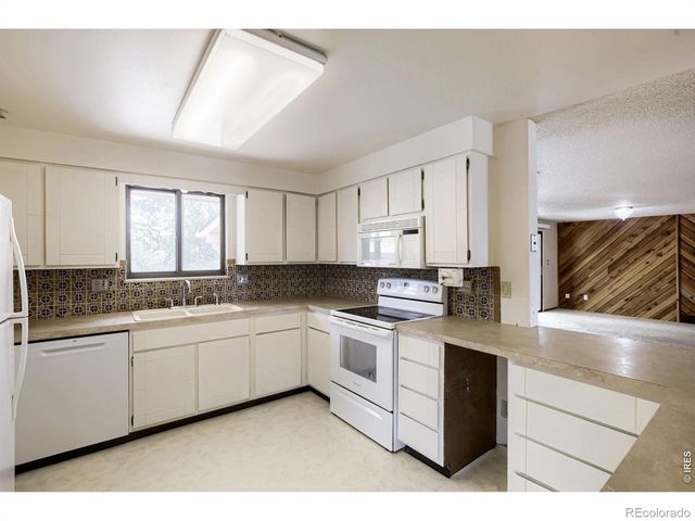 229 22nd Street SE, Loveland, CO 80537
