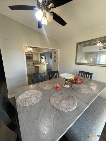 611 Sarah Street, Edna, TX 77957