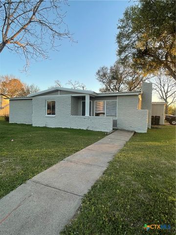 611 Sarah Street, Edna, TX 77957