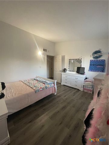 611 Sarah Street, Edna, TX 77957