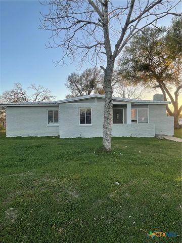 611 Sarah Street, Edna, TX 77957