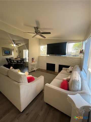 611 Sarah Street, Edna, TX 77957